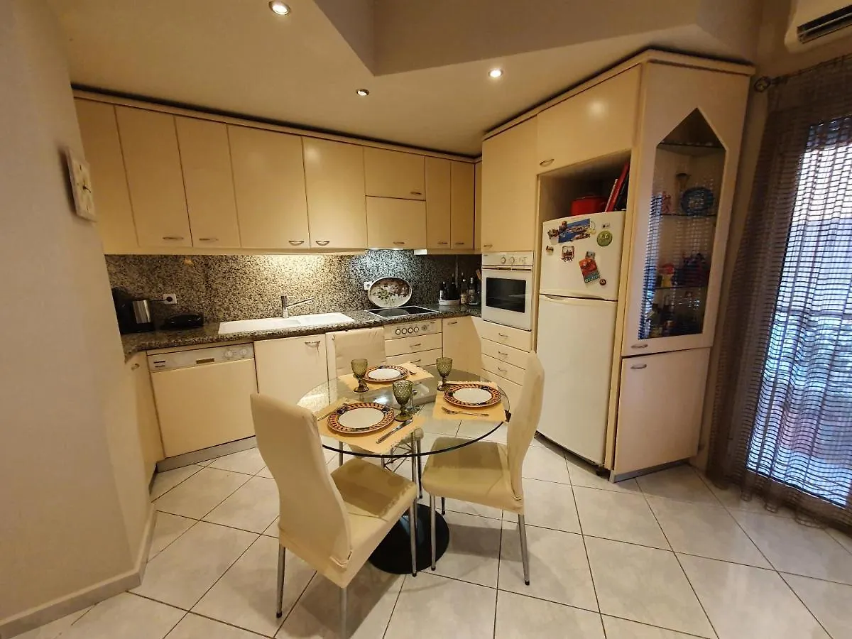 Family Cozy Apartment Heraklion 0*,